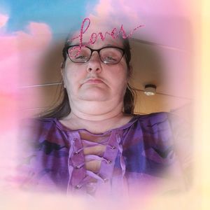 Meet your Posher, Eva